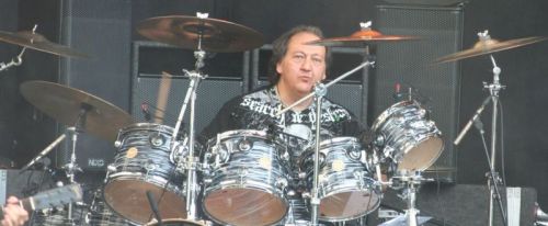 CANEDY - bejelentette első fellépését a The Rods dobosának új bandája