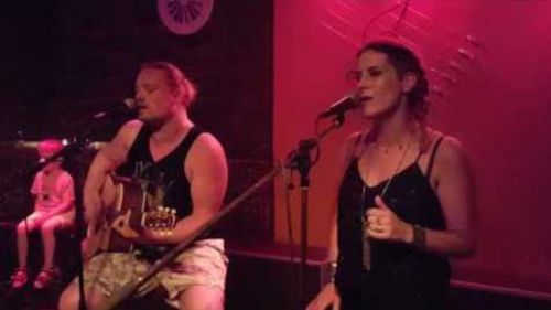 Videó: DELAIN - akusztikus performansz a 'Moonbathers' lemezbemutató buliján