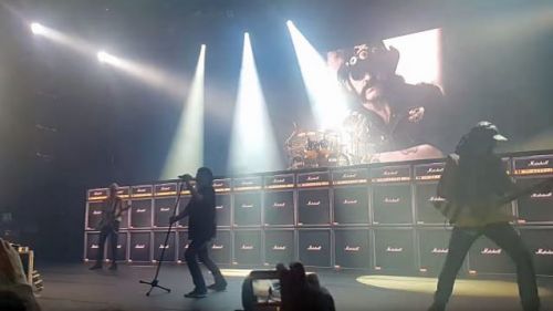 Lemmy előtt tisztelgett Brazíliában a Motörhead dobosával kiegészült SCORPIONS (videó)