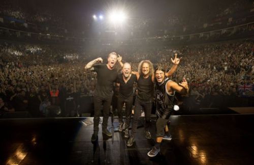 Bejelentette következő világkörüli turnéja első állomásait a METALLICA