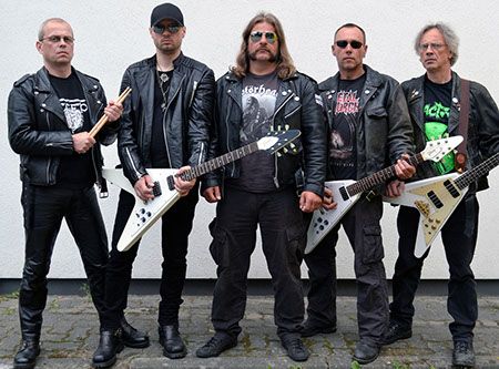 8 év szünet után új albummal tér vissza a német METAL WITCH zenekar