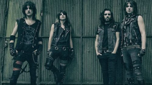 RAGING DEAD - megjelent az olasz horror-punk banda első nagylemeze