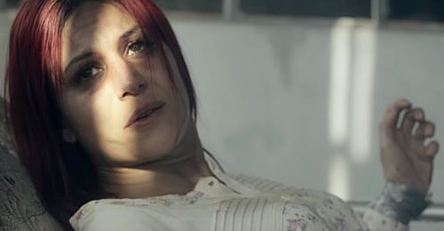 Klip-premier: LACUNA COIL - 'You Love Me 'Cause I Hate You'