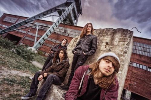 Szöveges videó Mike Portnoy fiának metalbandájától: NEXT TO NONE - 'Pause'