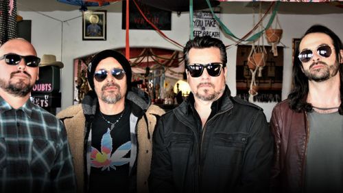 Februárban Budapestre is ellátogat az egykori Kyuss frontember John Garcia és új szólóbandája, a THE BAND OF GOLD - itt az új videoklip!