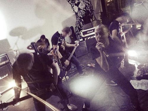 BAIN DE SANG - végighallgatható a párizsi grindcore banda új EP-je, ami szeptemberben jelenik meg