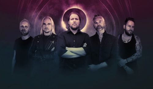 PYRAMAZE - itt a banda korábbi énekeseinek közreműködésében rögzített 'The Time Traveller' dal szöveges klipje!