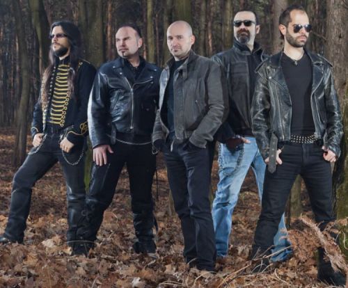 'Falling Down' címmel új mini-albuma jelenik meg a DRAKKAR-nak