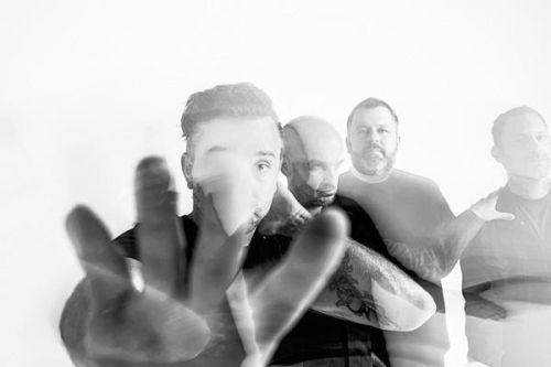 Új dal és videoklip a RISE AGAINST-től: 'Broken Dreams, Inc.'