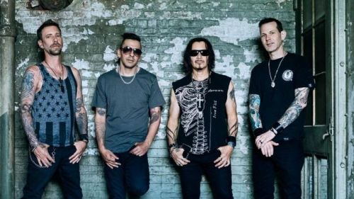 Itt a friss videoklip a WEAPONS OF ANEW zenekartól; a The Chainsmokers-féle 'Sick Boy' feldolgozása!