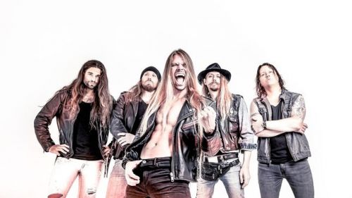 Visszatért az eredeti énekes a H.E.A.T. zenekarba