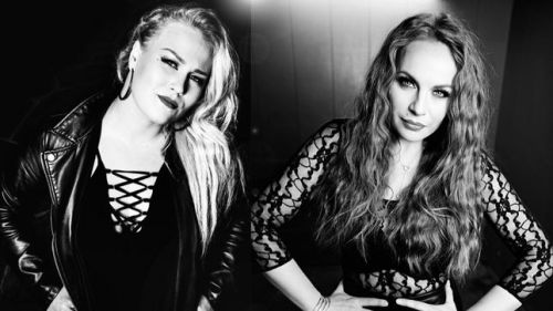 LAURENNE/LOUHIMO - új projektben egyesültek a Battle Beast és a Smackbound frontasszonyai; itt a friss klip, a 'Striking Like A Thunder'!