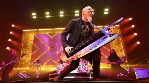 DREAM THEATER - itt a 'The Spirit Carries On' dal felvétele a 'Distant Memories - Live in London' című koncertalbumról!