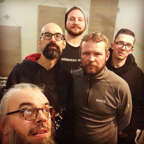 Új bakelitlemezzel készült a brit grindcore banda, az EVISORAX - itt a 'Terrible Viper' című szám videója!