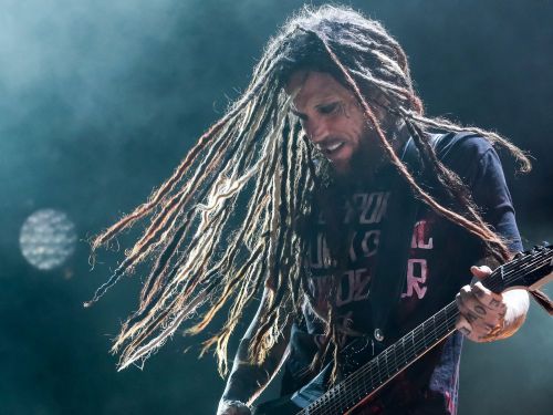 8 év után új dallal tért vissza Brian “Head” Welch bandája, a LOVE AND DEATH