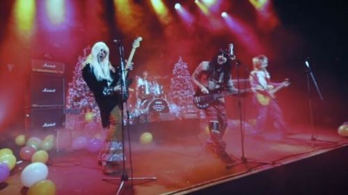 Ünnepi dalt adott ki a BLIND GUARDIAN - itt a 'Merry Xmas Everybody'!