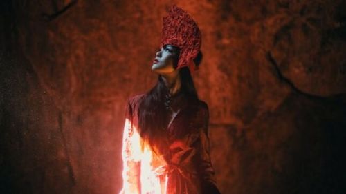 Klip-premier: VINTERSEA - 'Crack Of Light'