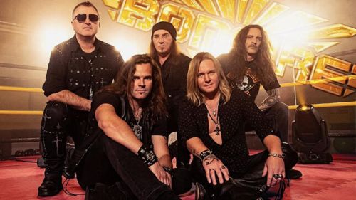 Régi dalokat rögzített újra a BONFIRE - itt az 'American Nights' dal új változata!