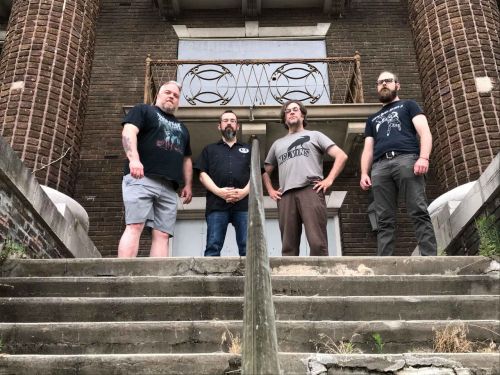 GRAVEHUFFER - új albummal jelentkezett az amerikai grindcore banda; végighallgatható a 'NecroEclosion'