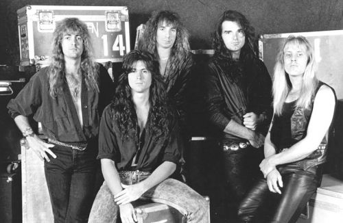 MESHEEN - korábban ki nem adott dalokkal teli albumot tett le az asztalra a kaliforniai prog-metal banda