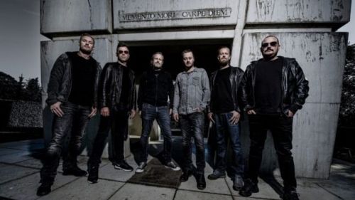 WITHERING SURFACE - új single-dalt adott ki a dán melo-death banda: itt a 'Dressed To Kill'!