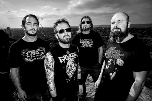 ENTIERRO - az egykori Fates Warning gitáros Victor Arduino játszik a connecticuti metalbanda új EP-jén is
