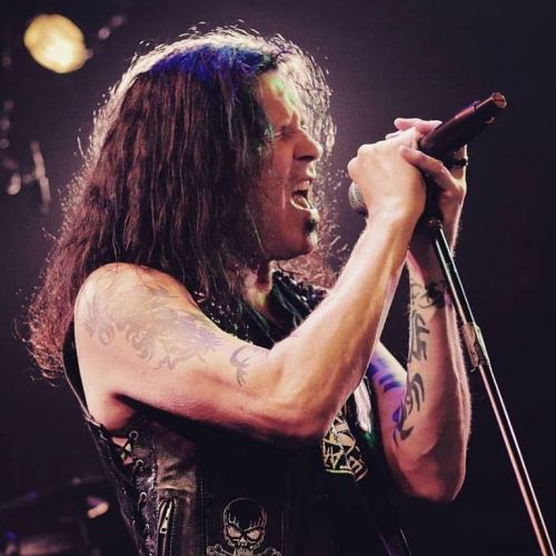 Márciusban új albummal jelentkezik a Jizzy Pearl-féle LOVE/HATE zenekar