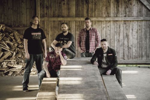 Bemutatta új single-dalát / videoklipjét a BLACK SWAMP WATER: 'Endless War'