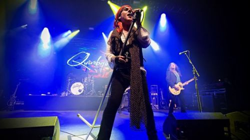 THE QUIREBOYS - 30. évfordulós újrakiadásban jelenik meg júliusban a klasszikus 'A Bit of What You Fancy' album; itt a '7 O'Clock' dal új koncert-klipje!