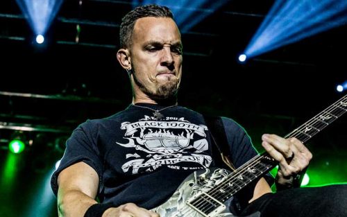 Pénteken megjelenik az új TREMONTI album, a 'Marching in Time' - itt a 'Now And Forever' dal hivatalos videója!
