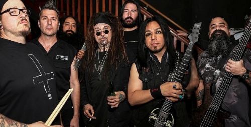 Itt a MINISTRY friss klipes száma, a 'Disinformation'  - megjelent a 'Moral Hygiene' album!