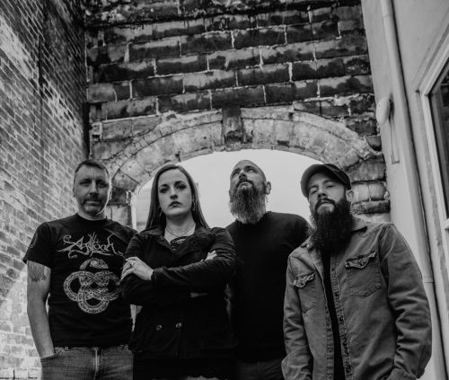 Dal- és klip-premier: EMBR - 'Vesuvius'