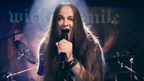 WICKED SMILE - itt az ausztrál hard rock banda új klipes dala, a 'Don't Wait For Me'!