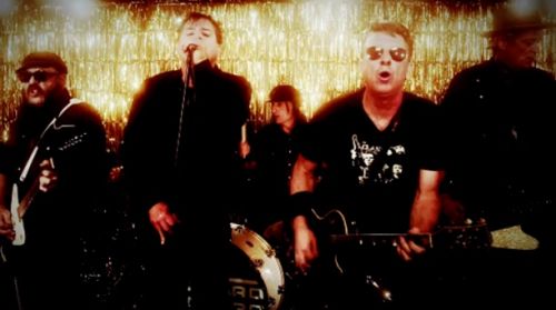 Dal- és klip-premier: JUNKYARD - 'Lifer'