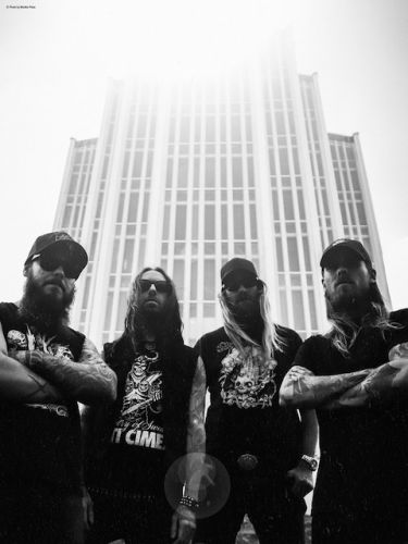 'Portal Tombs' címmel jelent meg a svéd MASS WORSHIP zenekar második albuma - itt az új, 'Empyrean Halls' című single-dal!