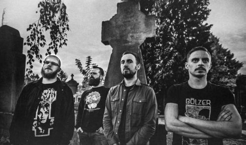 Hallgasd végig a MENTOR új, 'Wolves, Wraiths and Witches' című albumát!