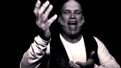 Újra Blaze Bayley vendégszerepel a máltai DIGGERTHINGS együttes új single-dalában (premier)