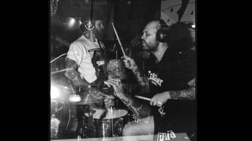 Itt a CANCER BATS új száma és videoklipje, a 'Lonely Bong'!