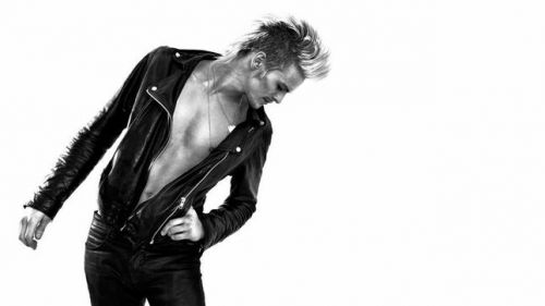 SKID ROW - itt a harmadik hivatalos videoklip Erik Grönwall énekessel: 'Time Bomb'!