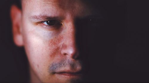 Klip-premier: REPENTANCE - 'Down In The Water'