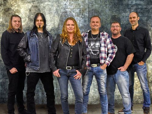 Májusban jelenik meg a svájci SIN69 zenekar debütáló albuma