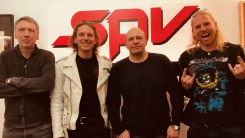 Új lemezszerződést kötött a NIGHT LASER zenekar - 2023-ra várható az új album