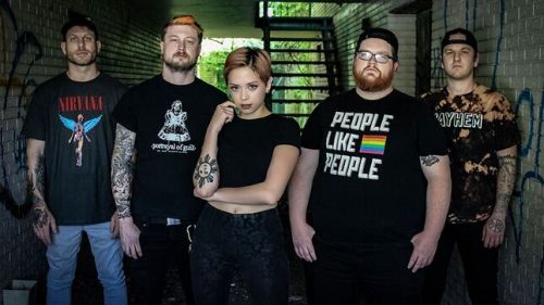 Klip-premier: CAPRA - 'Red Guillotine'