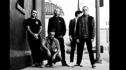 Dal- és klip-premier: STICK TO YOUR GUNS - 'Open Up My Head'