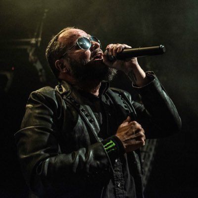 Jamey Jasta producelte Tim 