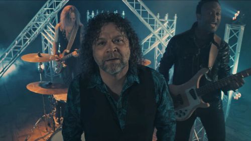Klip-premier: SAINTED SINNERS - 'On And On'