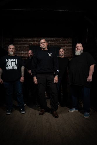 100 DEMONS - júniusban jelenik meg az 'Embrace the Black Light' album